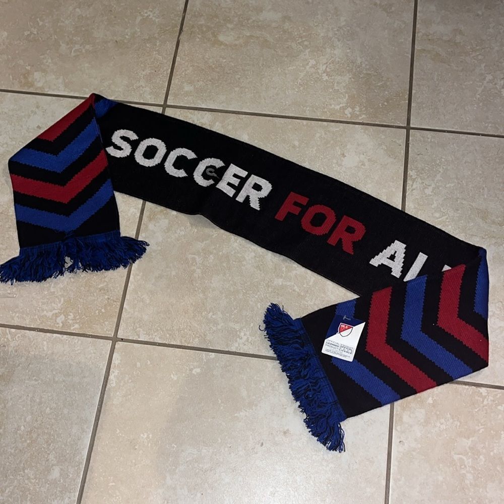 New NWT San Jose Earthquakes 1974 retro soccer futbol team MLS supporter scarf